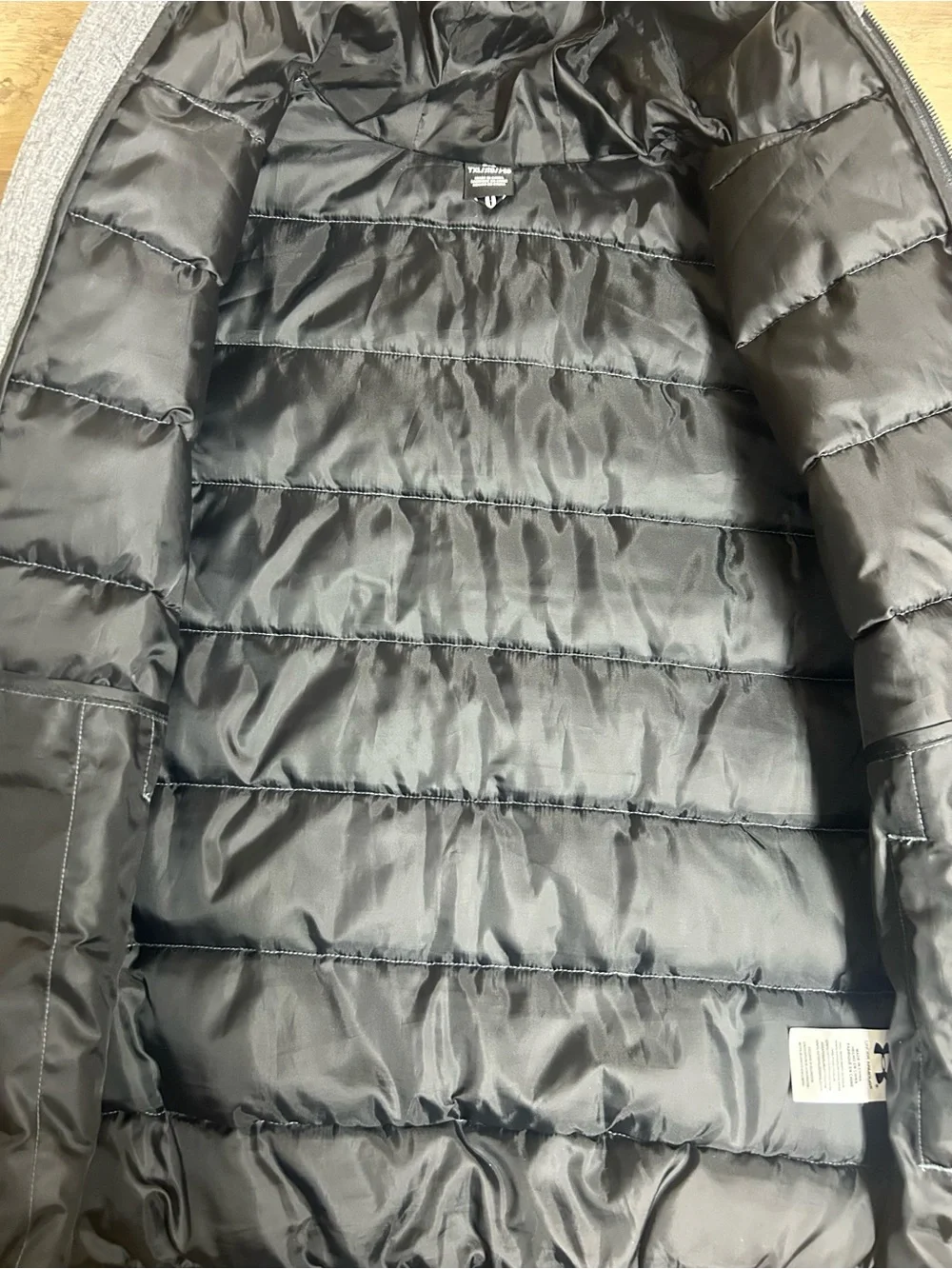 Under Armour Gray Hooded YouthXL Puffer Jacket